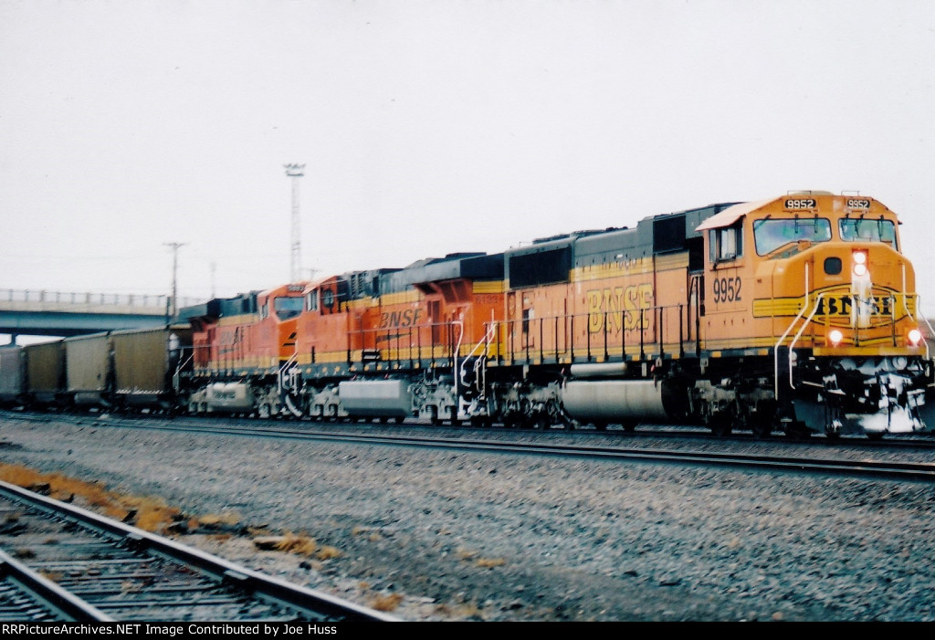 BNSF 9952 East